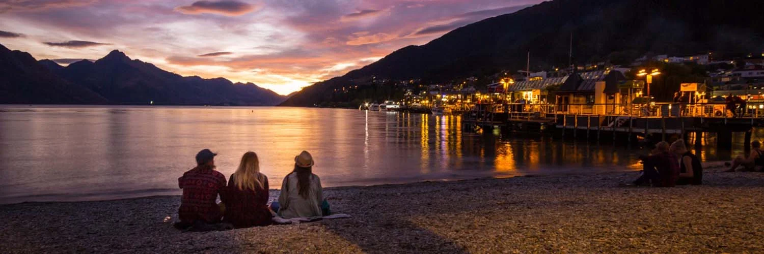 https://airnewzealand.airtrfx.com/flights/en/media-em/nz/nz-default-image.jpg